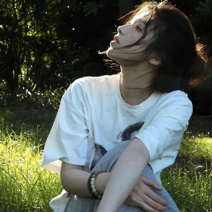 火山少女的爱愁